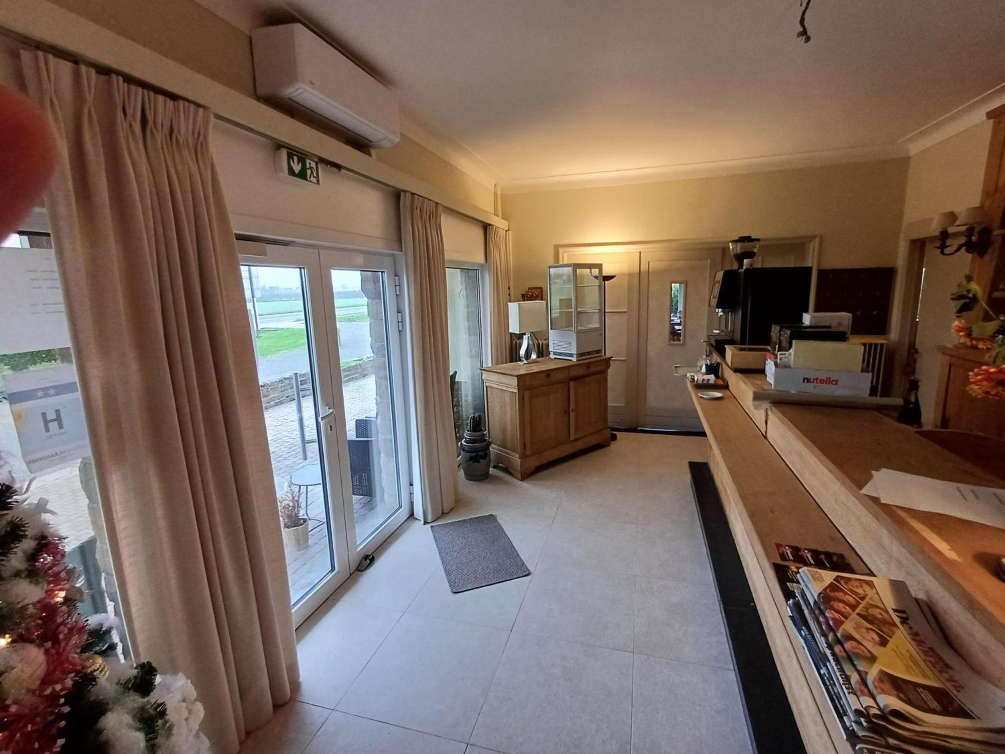 Arconaty Hotel Linter 외부 사진