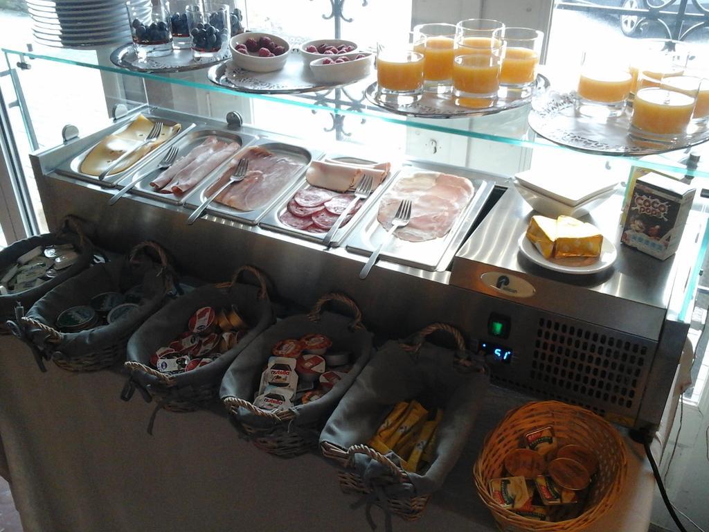 Arconaty Hotel Linter 외부 사진