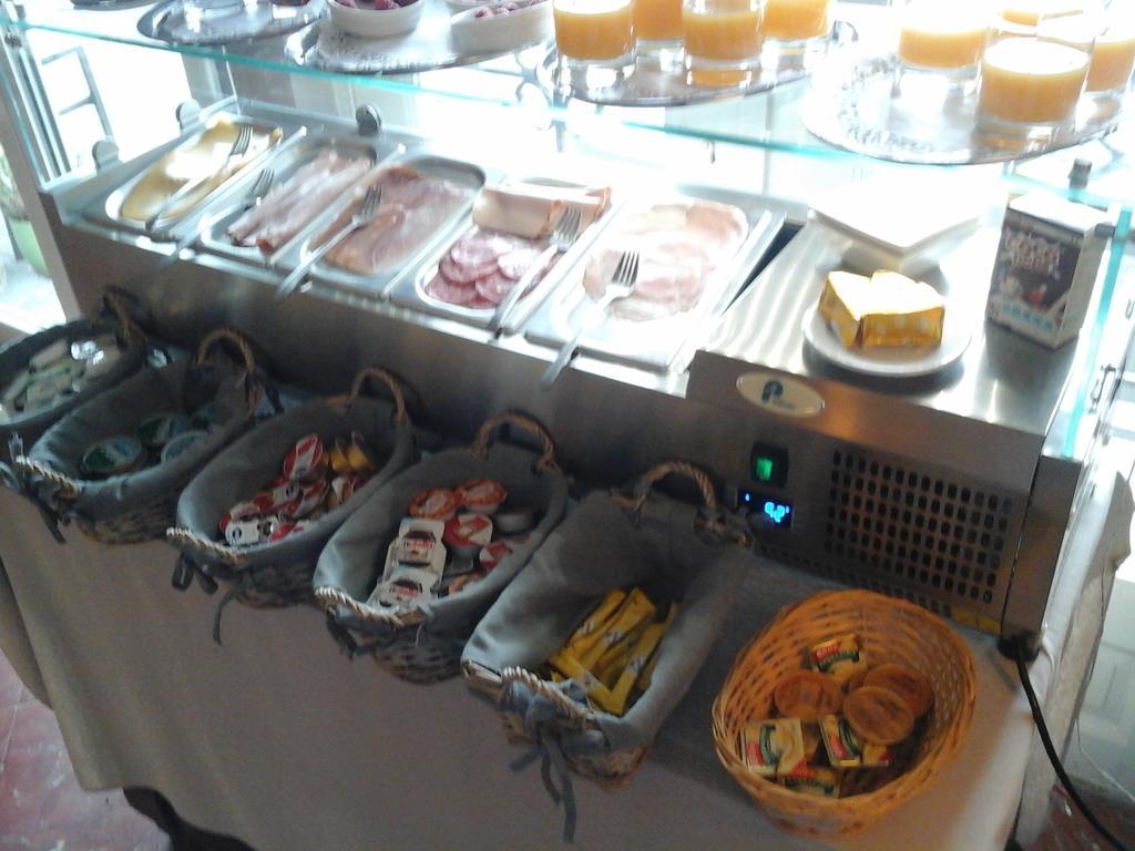 Arconaty Hotel Linter 외부 사진